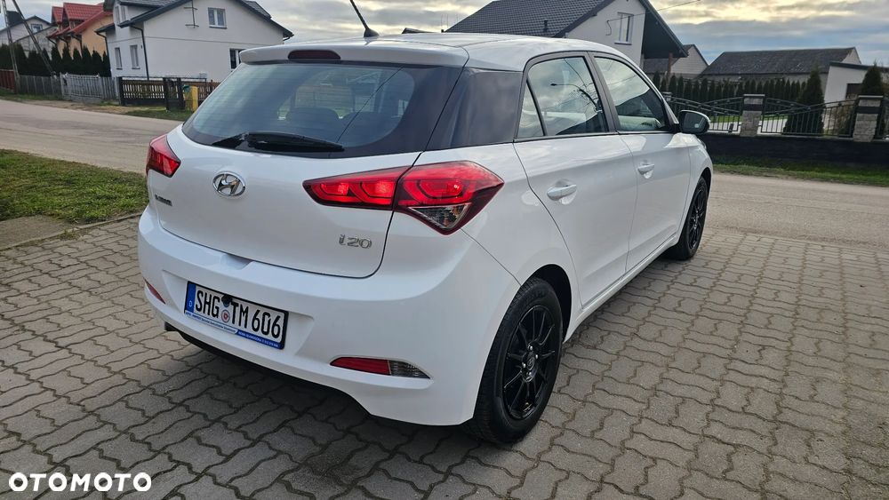 Hyundai i20 1.2 FIFA WM Edition - 7