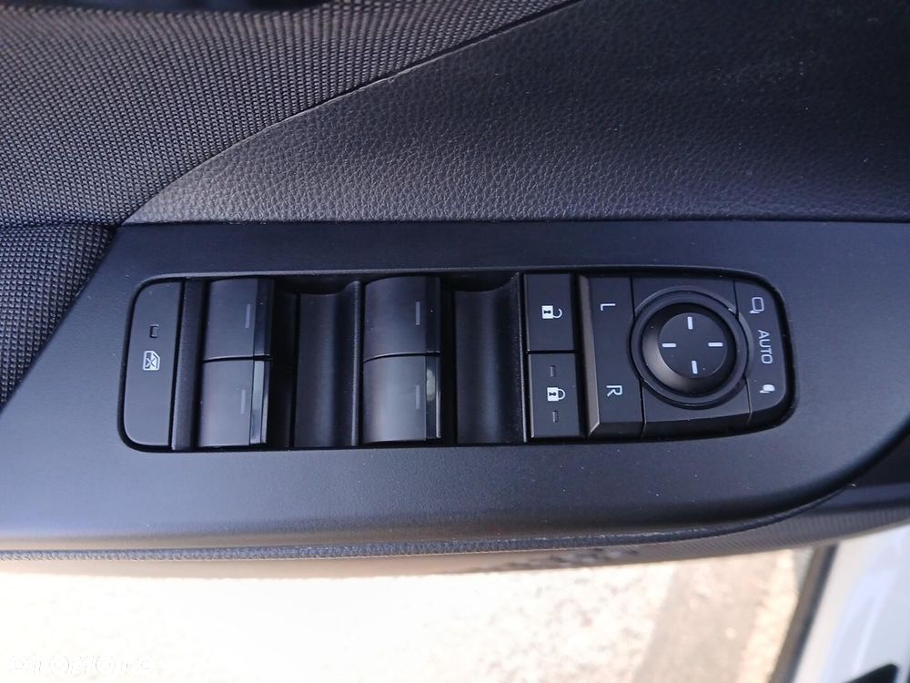 Toyota C-HR 1.8 Hybrid Style - 39