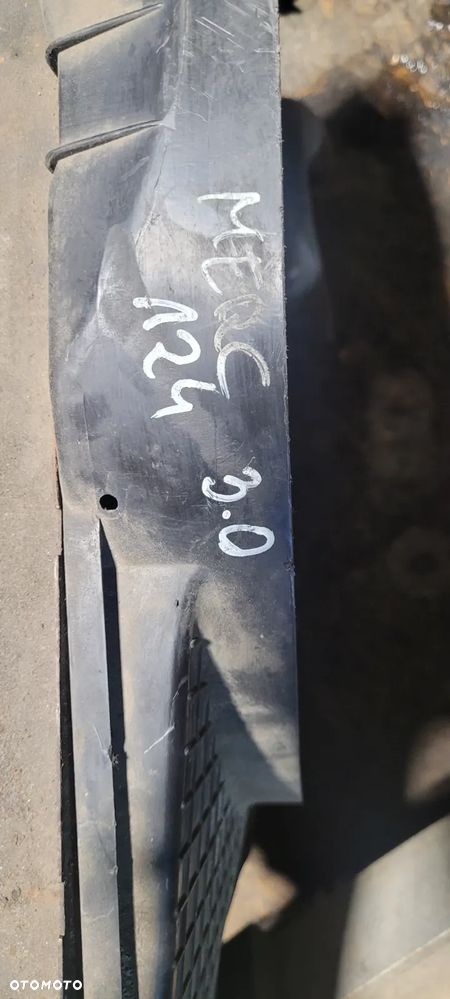 Mercedes 124 benzyna chłodnica wody - 5