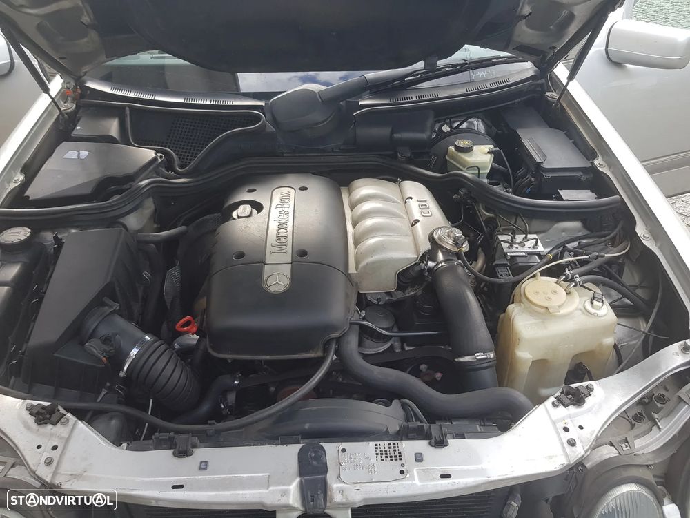 Mercedes-Benz E 220 CDI Classic - 11