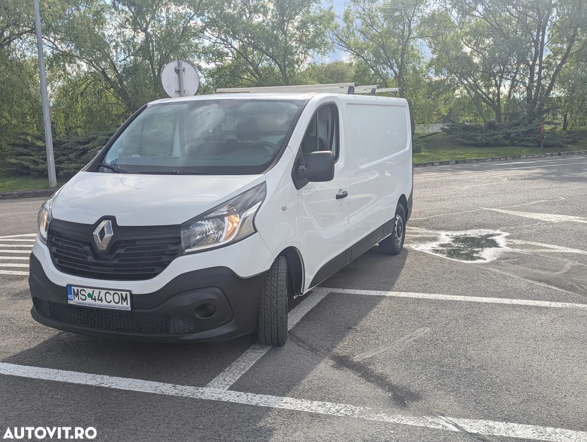 Renault Trafic - 1