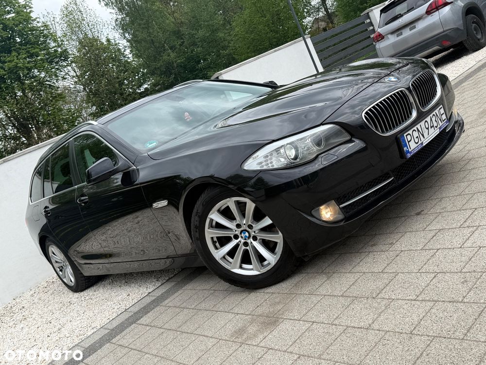 BMW Seria 5 520d Sport-Aut - 11