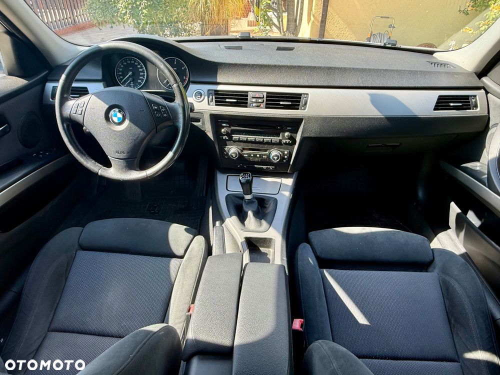 BMW Seria 3 320d - 13