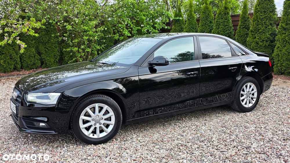 Audi A4 Limousine - 3
