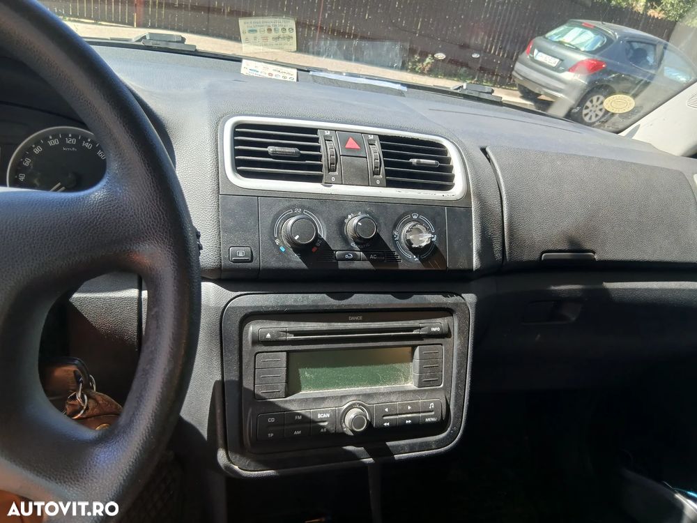 Skoda Roomster 1.2 Comfort - 5