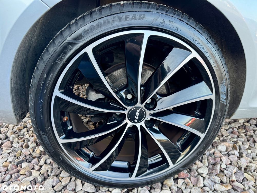 Opel Astra 2.0 Turbo Sport - 19