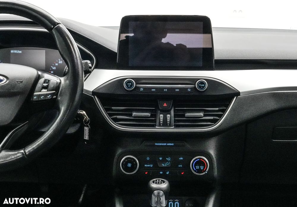 Ford Focus 1.0 EcoBoost MHEV Titanium - 18