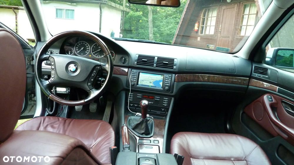 BMW Seria 5 530i Touring Edition Lifestyle - 9