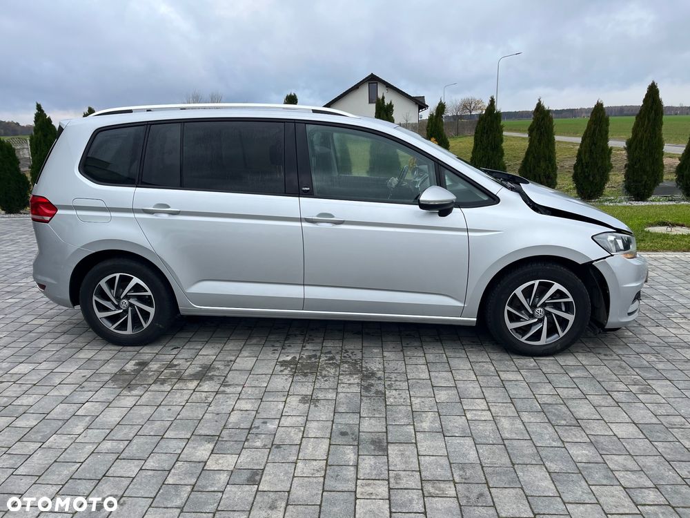 Volkswagen Touran 1.6 TDI SCR BlueMotion Technology Comfortline - 3