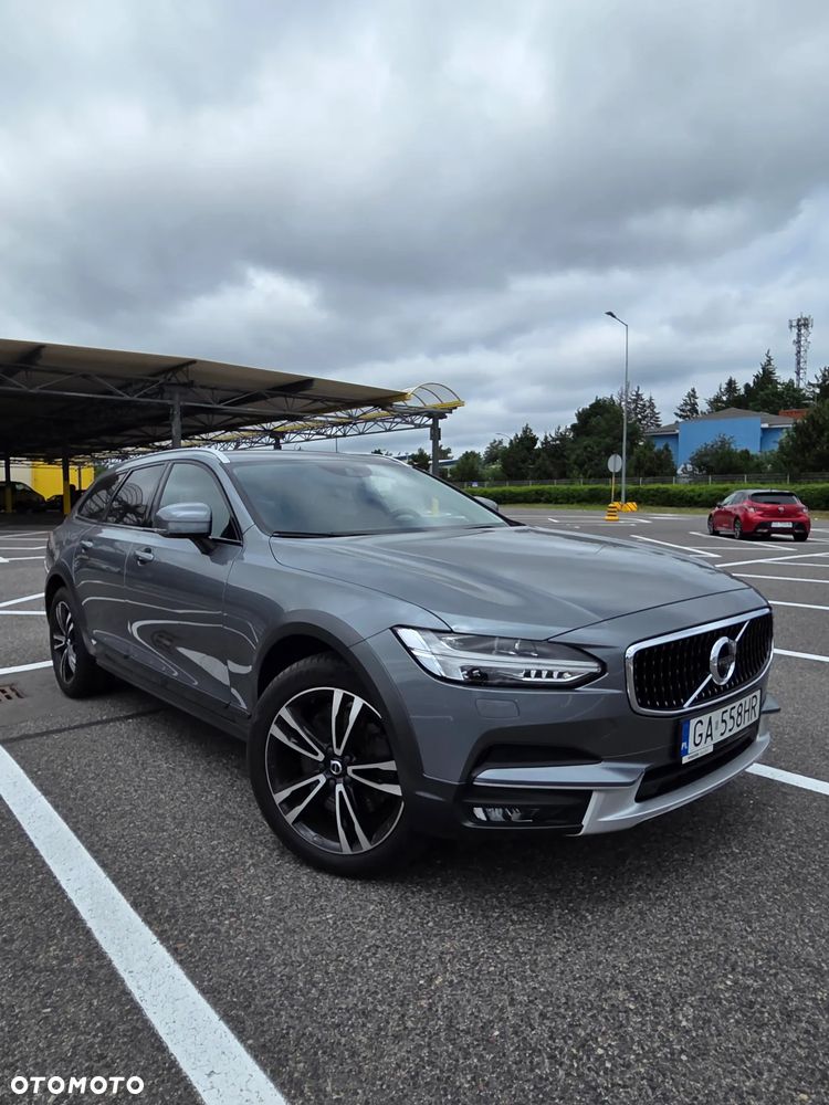Volvo V90 D4 AWD Geartronic Inscription - 1