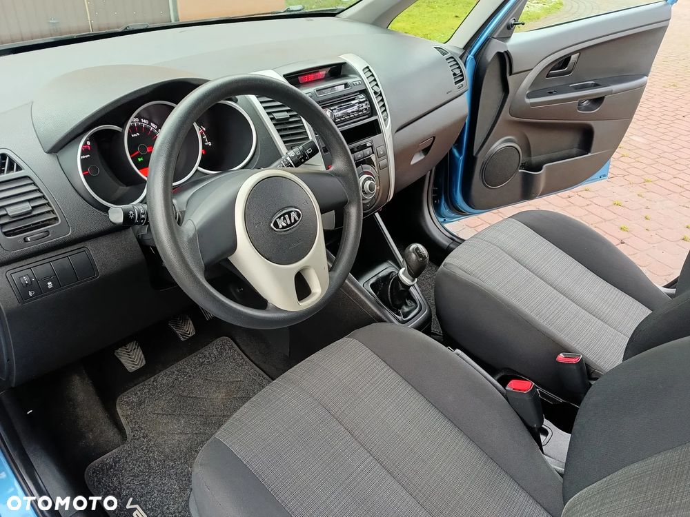 Kia Venga 1.4 CVVT Vision - 15