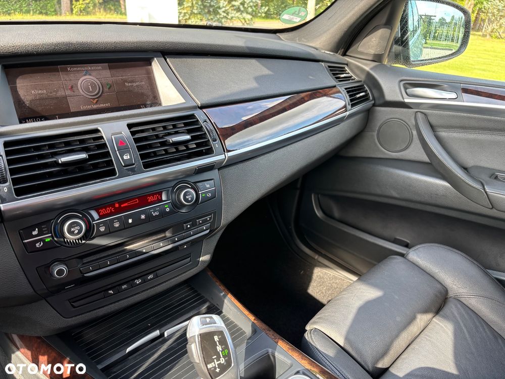 BMW X5 xDrive30d - 29