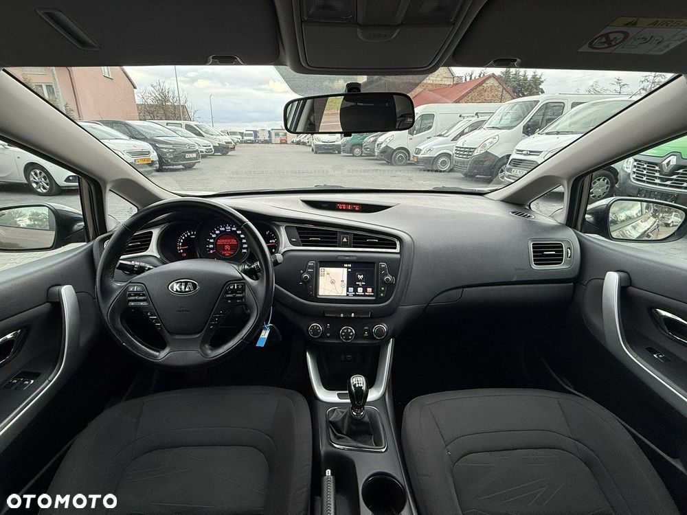 Kia Ceed - 5