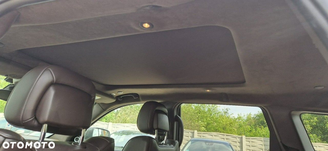 Jeep Grand Cherokee - 25