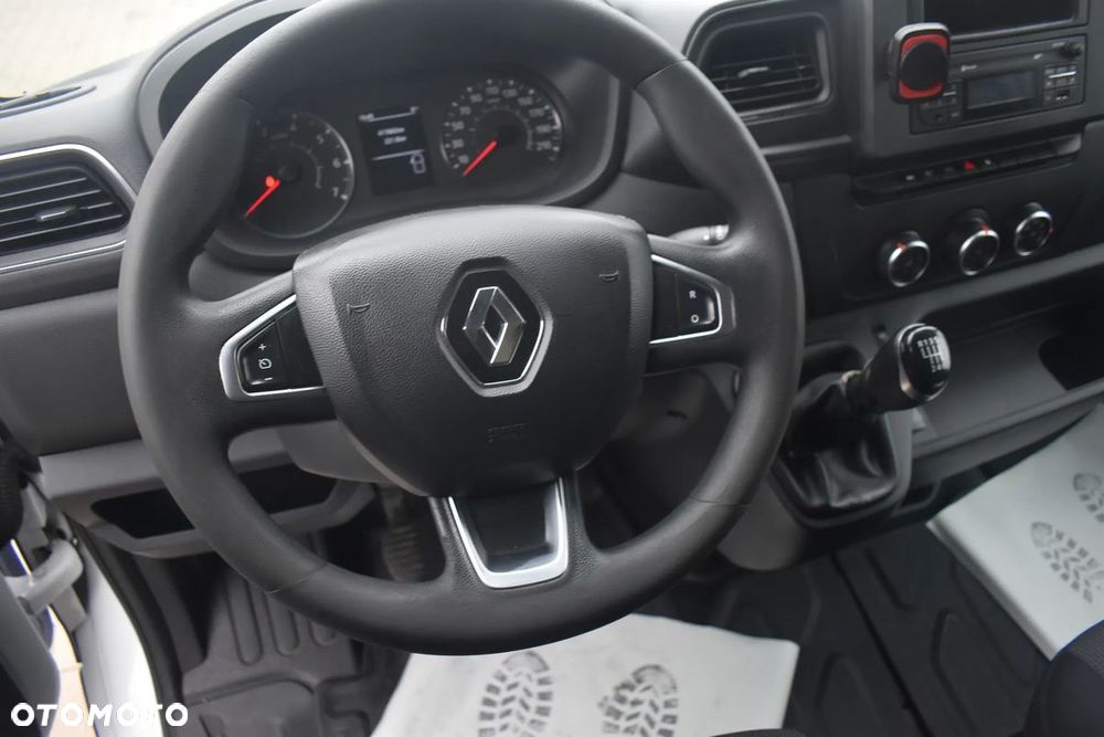 Renault Master - 18