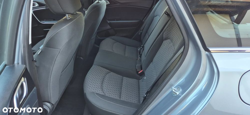 Kia Ceed 1.6 CRDi DCT Vision - 9