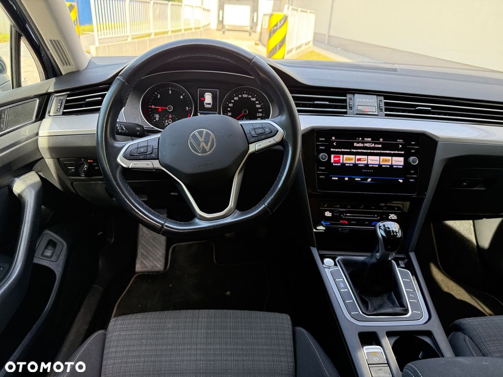 Volkswagen Passat 2.0 TDI EVO Business - 26