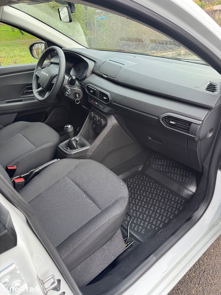 Dacia Sandero - 6