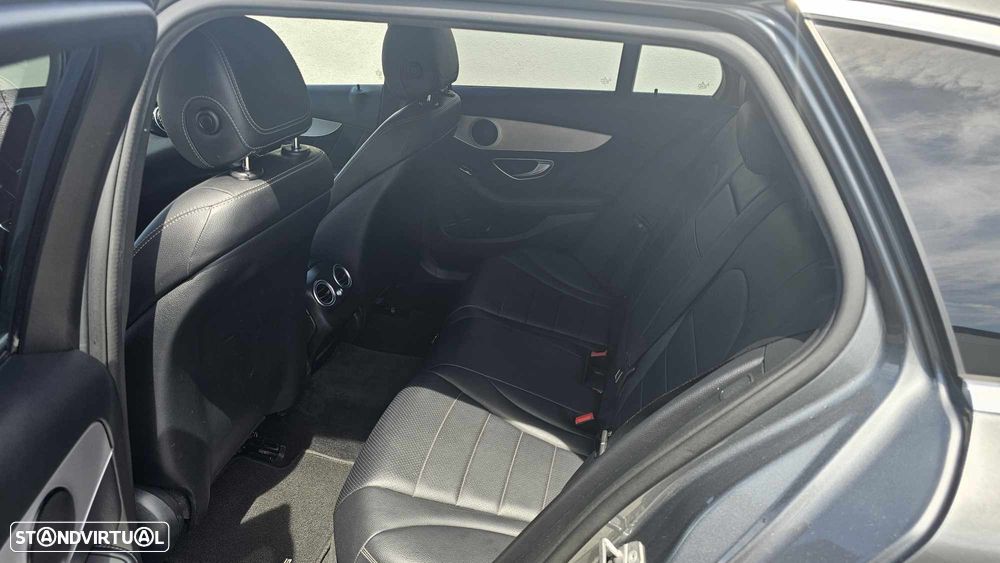 Mercedes-Benz C 300 h AMG Line - 15