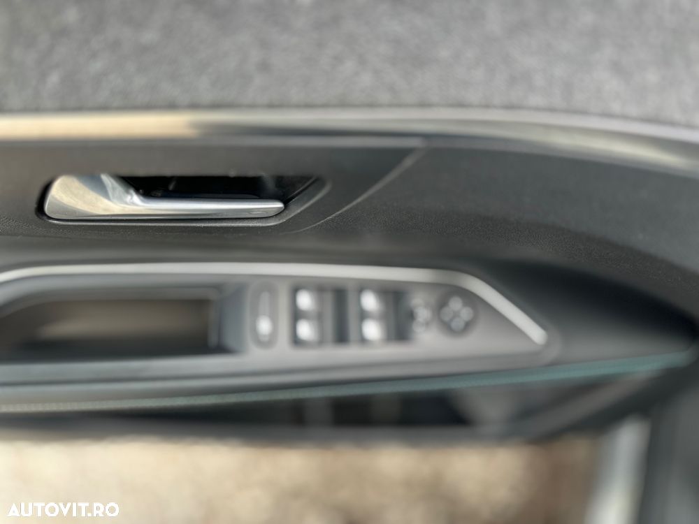 Peugeot 3008 1.5 BlueHDI 130 EAT8 Active Pack - 10