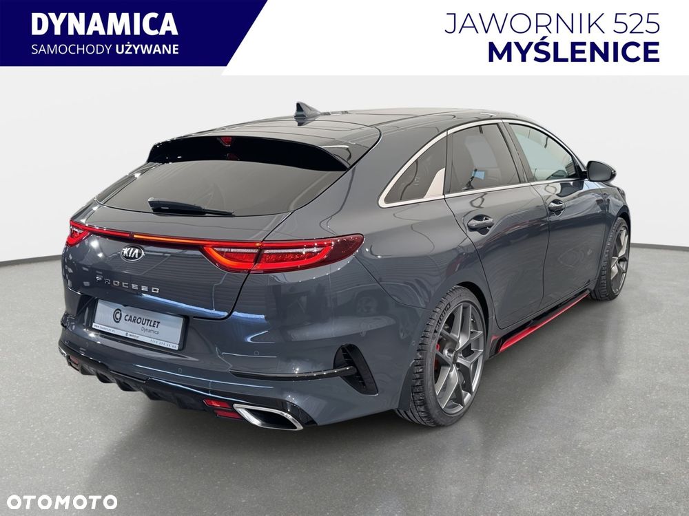 Kia ProCeed - 9