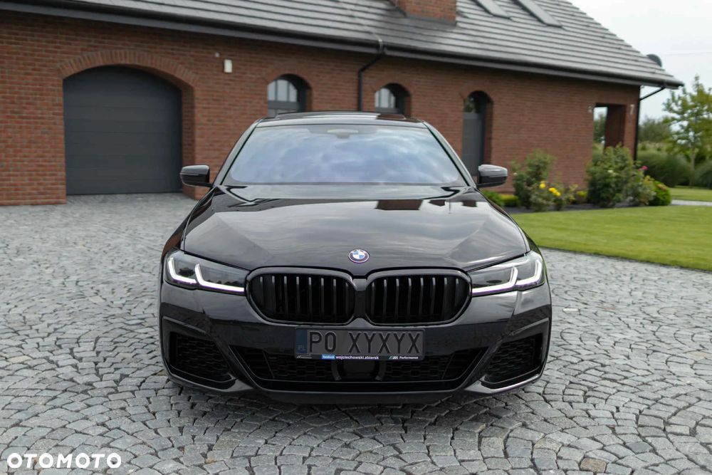 BMW Seria 5 M550i xDrive - 3