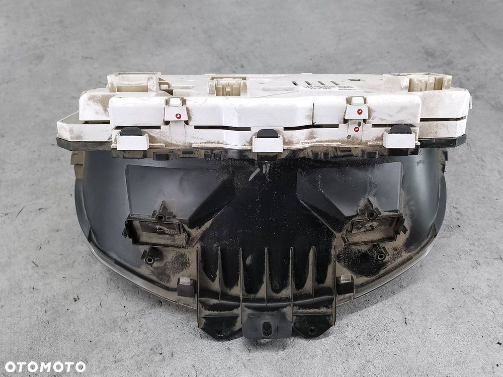 LICZNIK MITSUBISHI L200 IV 8100A524 2.5 DI-D - 2
