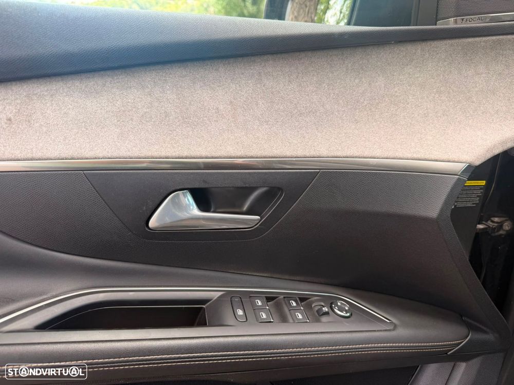 Peugeot 3008 1.6 Hybrid GT Pack e-EAT8 - 14