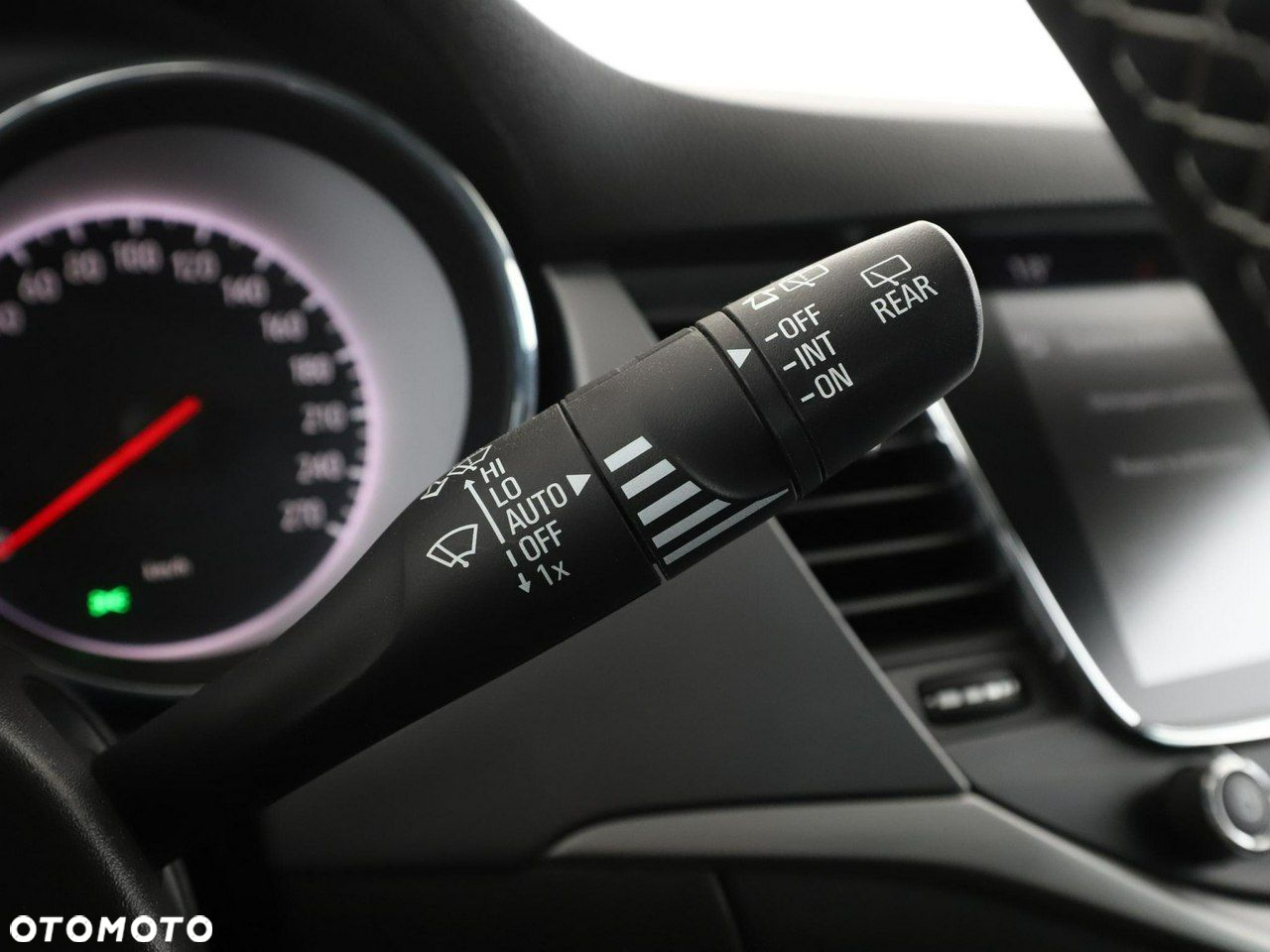 Opel Astra 1.4 Turbo Edition - 32