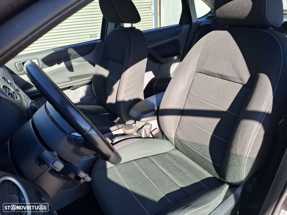 Ford Focus 1.6 TDCi Titanium - 16