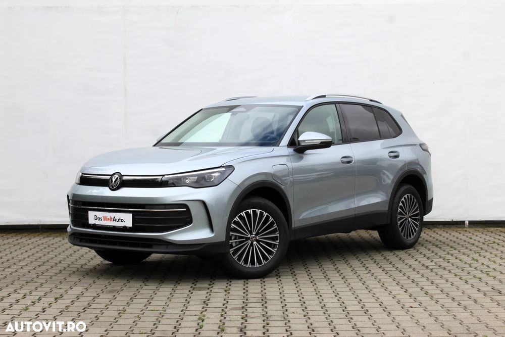 Volkswagen Tiguan - 2