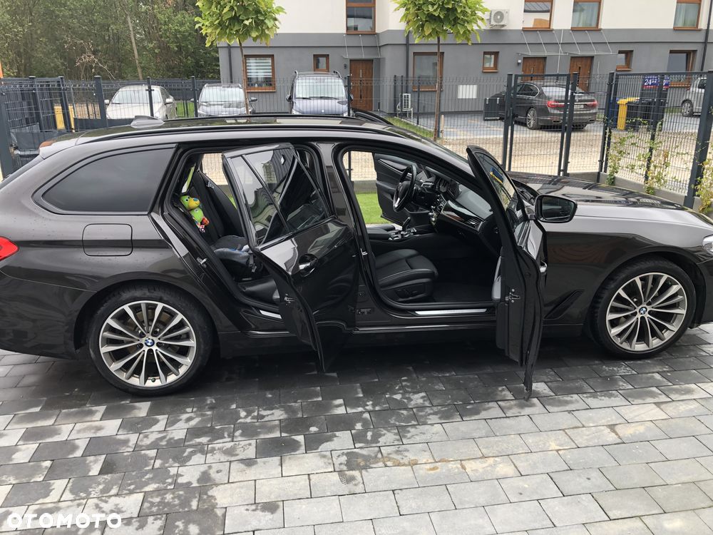 BMW Seria 5 520d Sport Line sport - 13