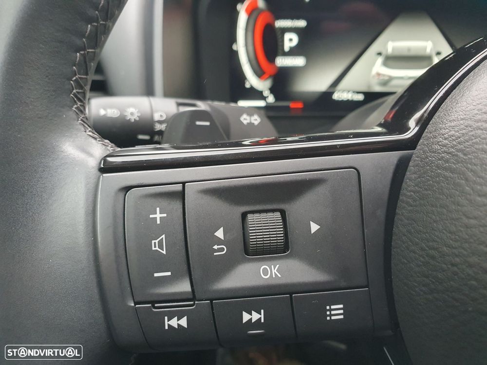 Nissan Qashqai 1.3 DIG-T N-Connecta Xtronic - 20