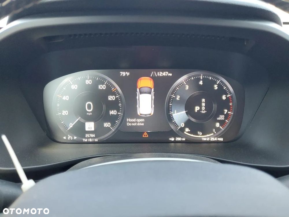 Volvo XC 40 T5 AWD R-Design - 9