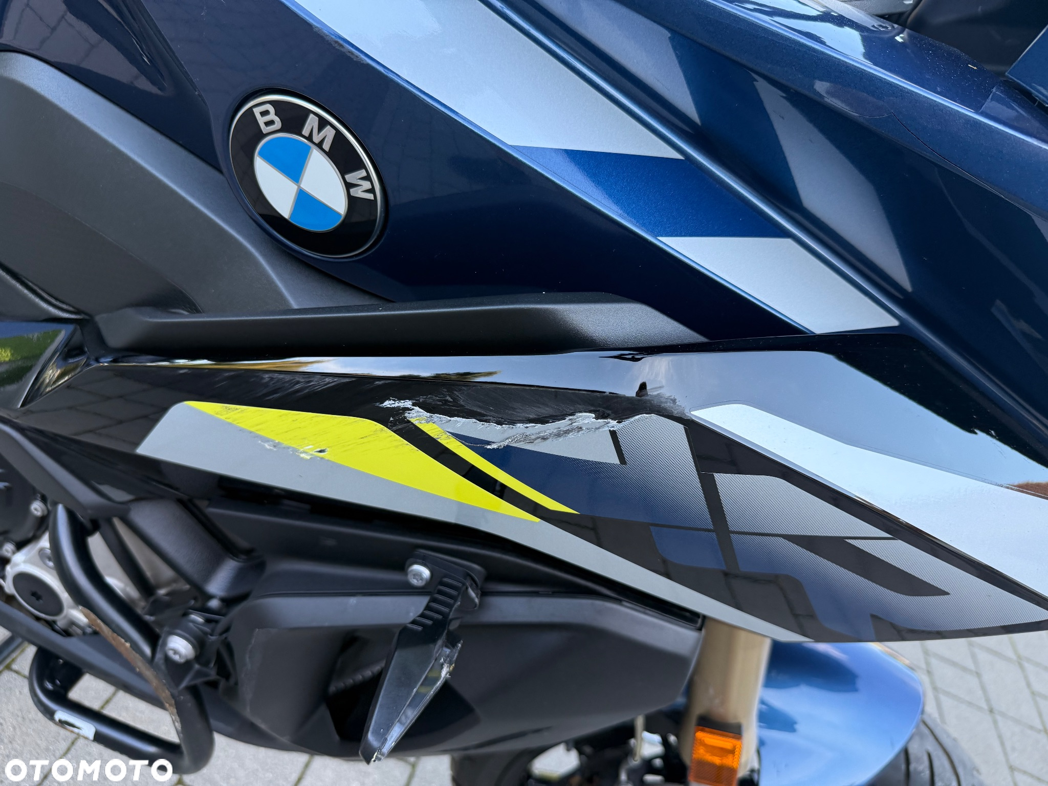 BMW XR - 9