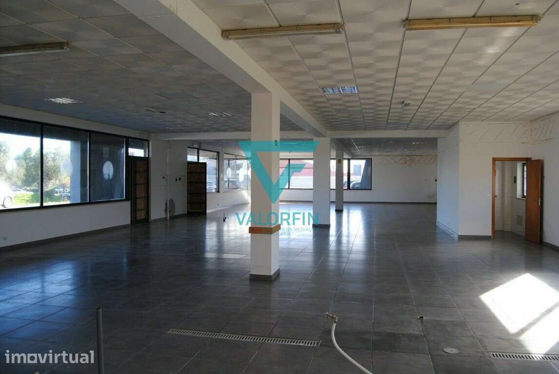 LOJA P/ ARRENDAMENTO - BARRACÃO, LEIRIA - Grande imagem: 4/8