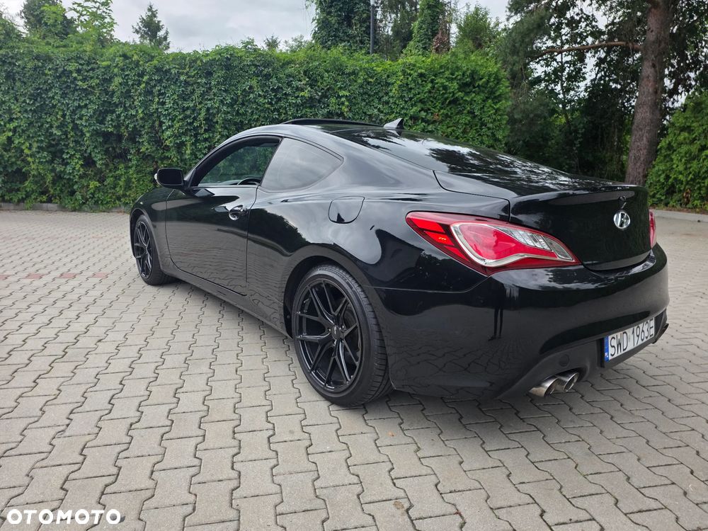 Hyundai Genesis - 14