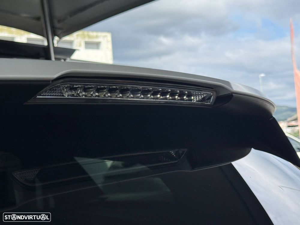 Peugeot 308 SW 1.6 Hybrid GT e-EAT8 - 36