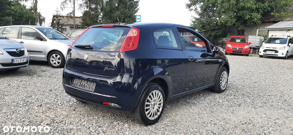 Fiat Grande Punto - 11