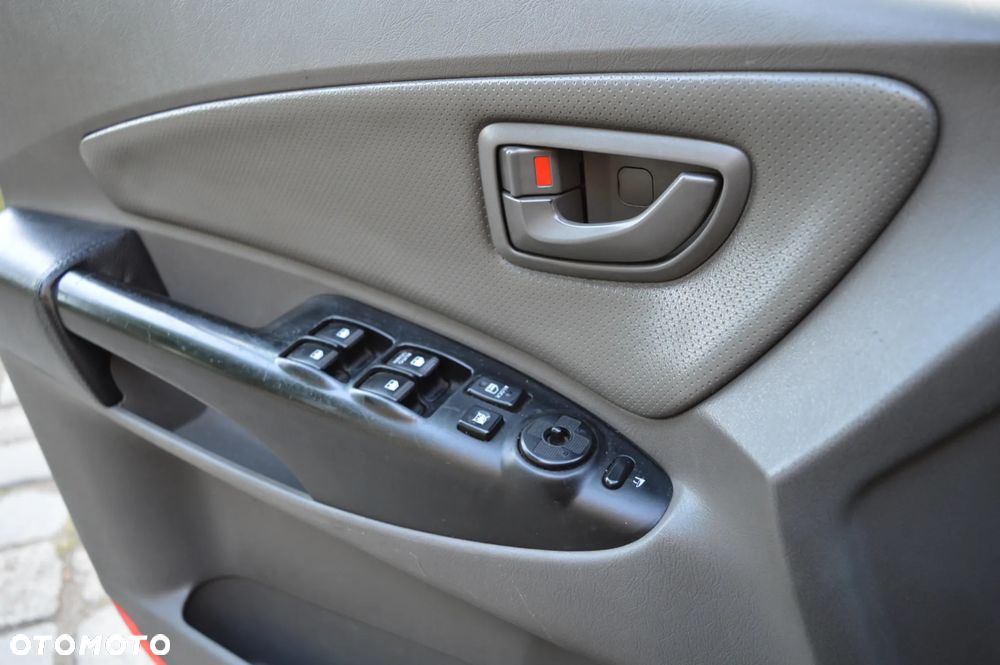 Hyundai Tucson 2.0 4WD GLS - 15