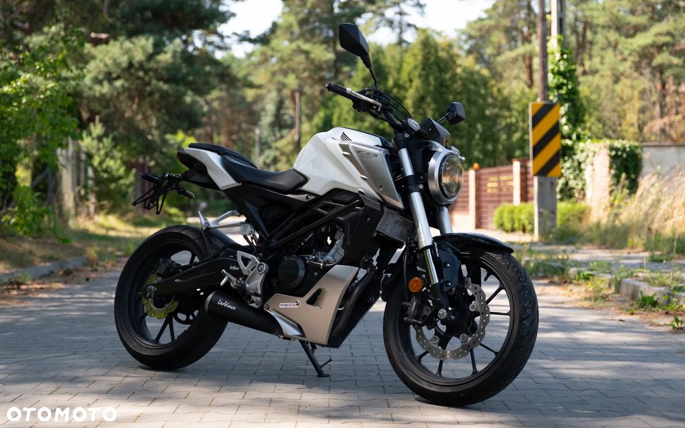 Honda CB - 1