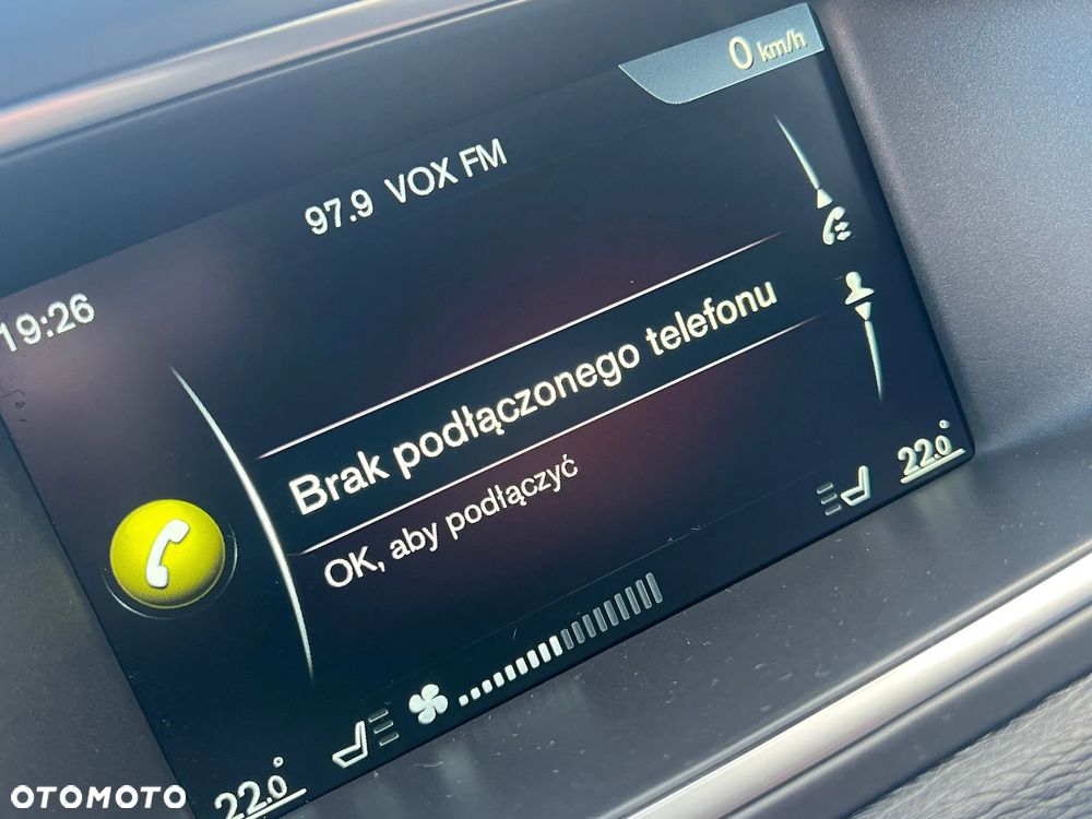 Volvo V40 Cross Country - 33