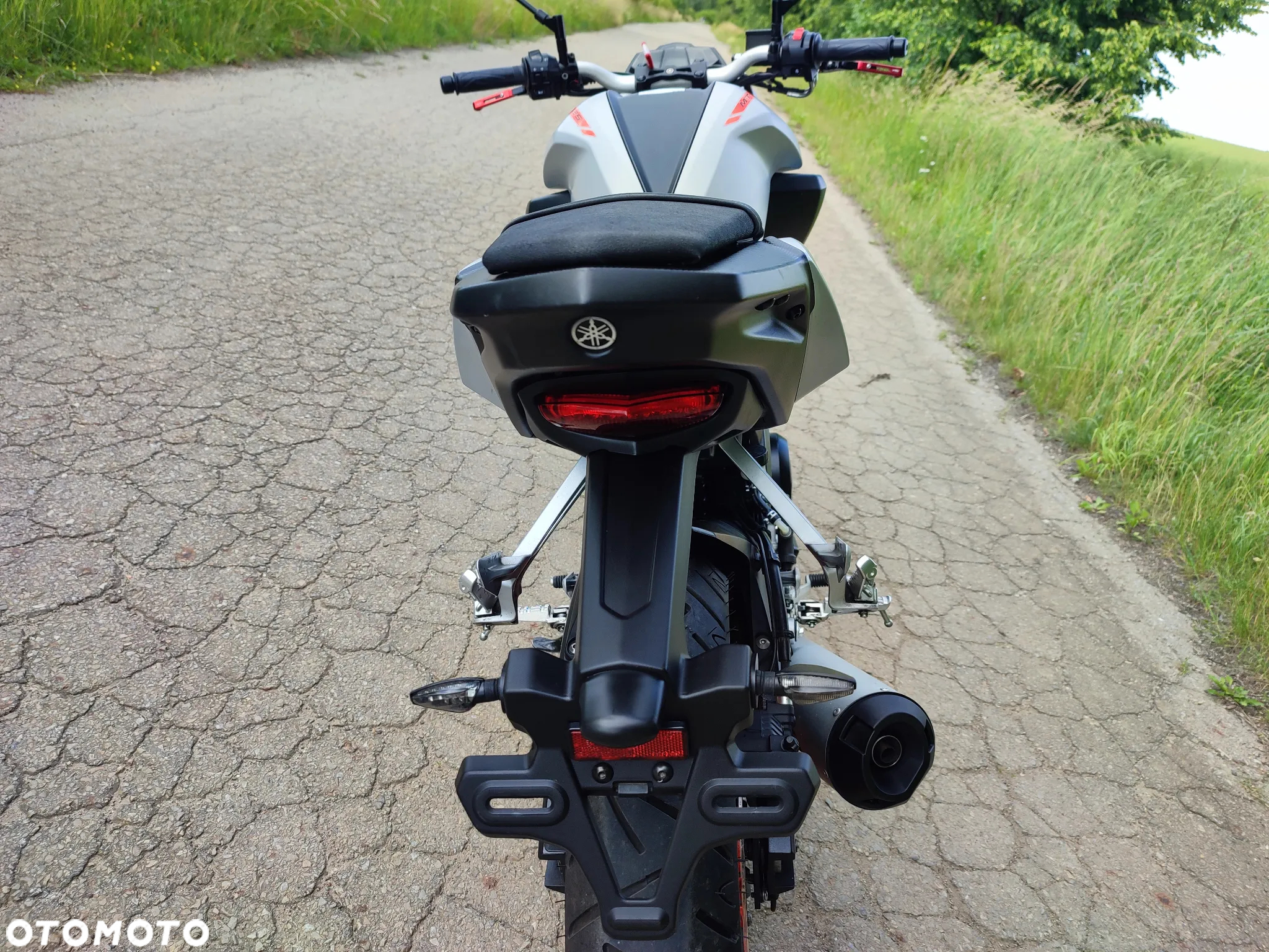 Yamaha MT - 19