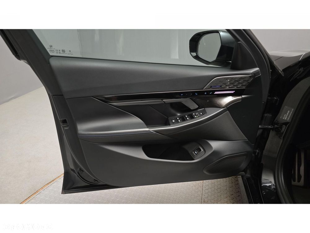BMW Seria 5 - 17