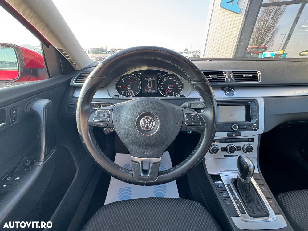 Volkswagen Passat 2.0 Blue TDI DSG SCR Comfortline - 23