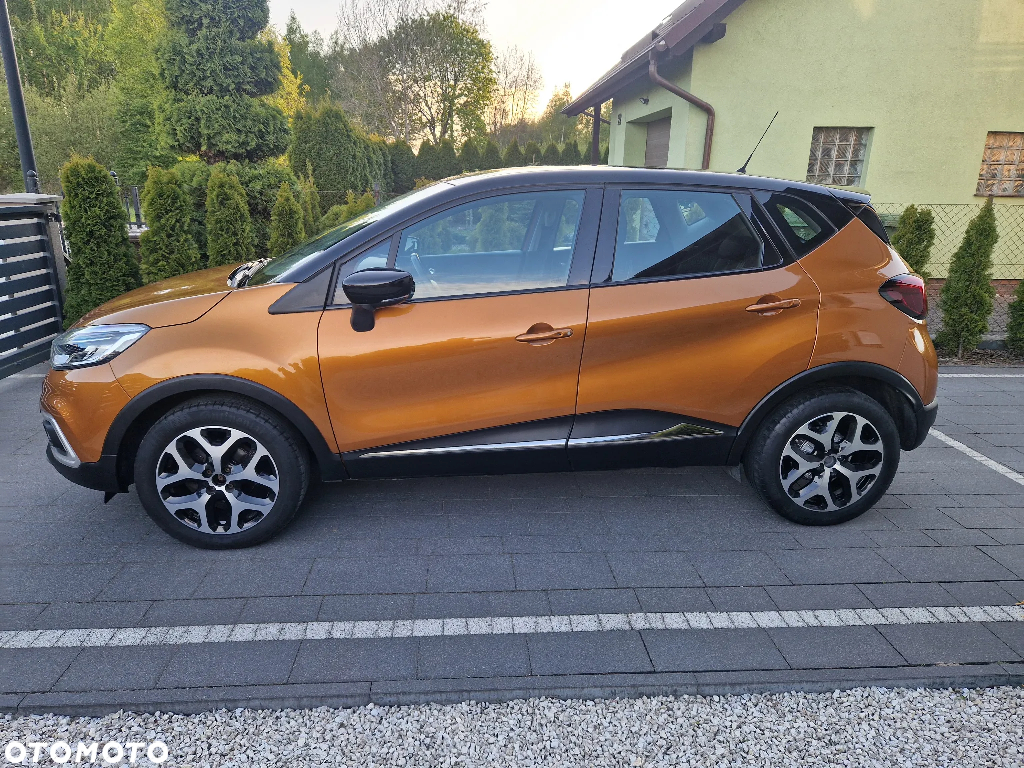 Renault Captur (ENERGY) TCe 90 BOSE EDITION - 11