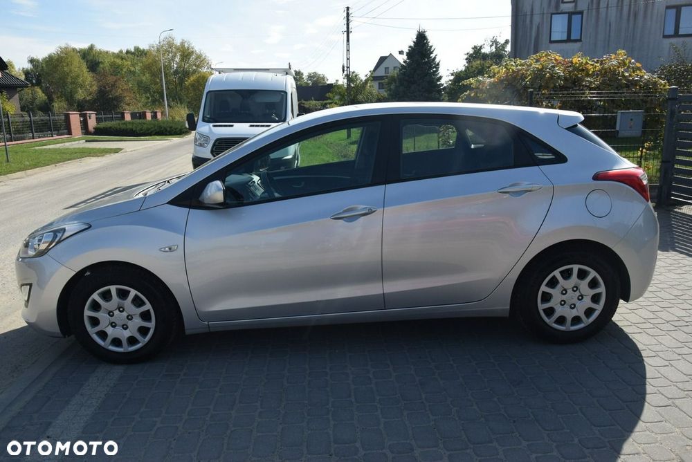 Hyundai i30 1.4 Classic + - 15