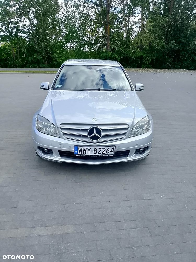 Mercedes-Benz Klasa C 180 CGI BlueEFFICIENCY - 1