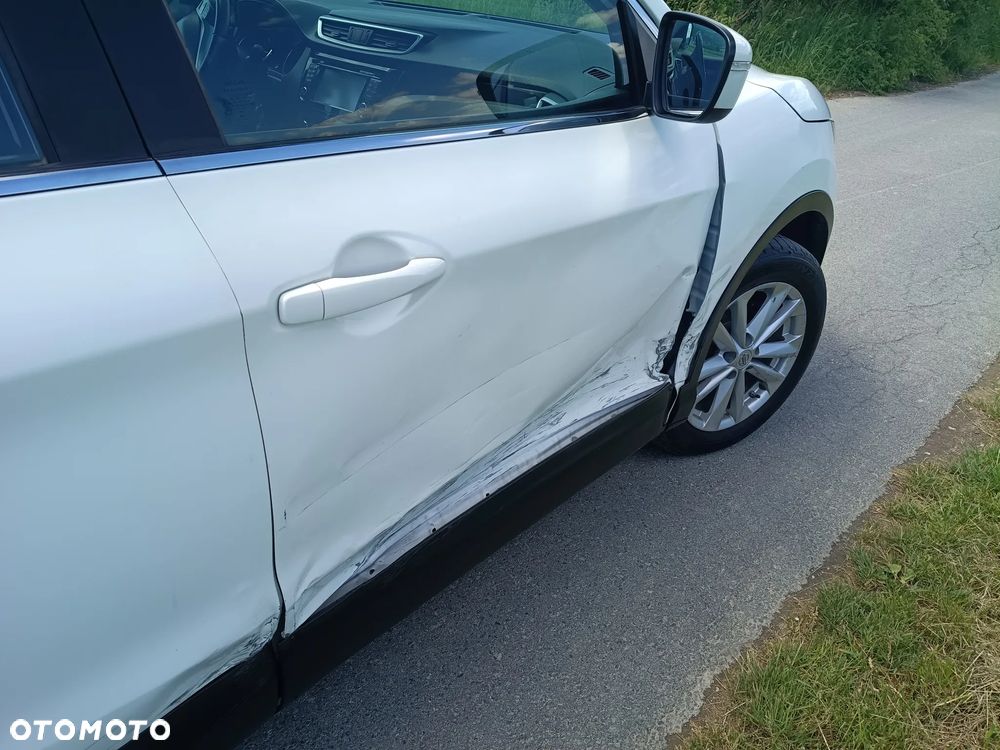 Nissan Qashqai 1.6 DCi Xtronic TEKNA - 9