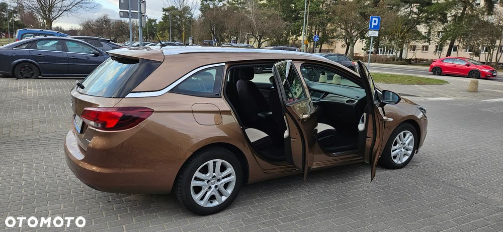 Opel Astra 1.4 T Enjoy S&S - 15